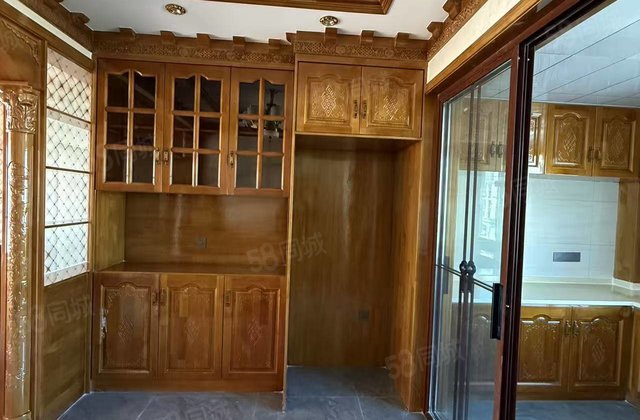 乃东贡康小区4室1厅163.3㎡98万二手房图片