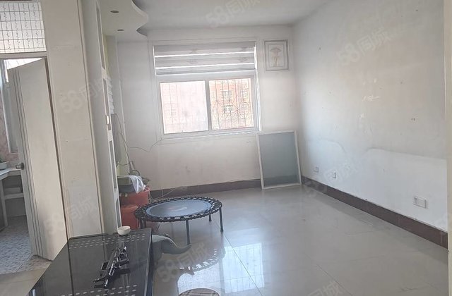 房公园附近！豆营！萃苑小区西边户三室！送储藏室！免大税