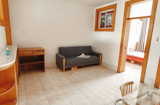 文轩，老一中附近，电业局四院，师范家属院，小区干净停车方便