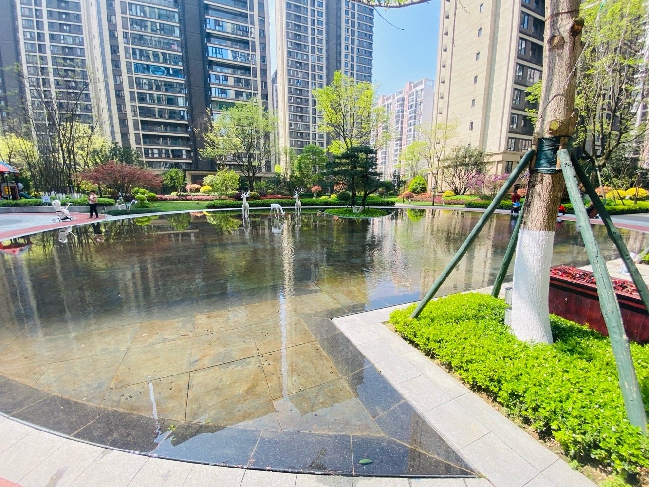 融创九樾府观玺3室2厅1卫100.11㎡南113万