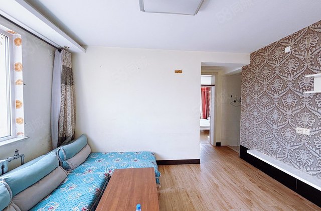 老文轩书   老一中 外国语 龙山花园 电业局四院 旁 急售