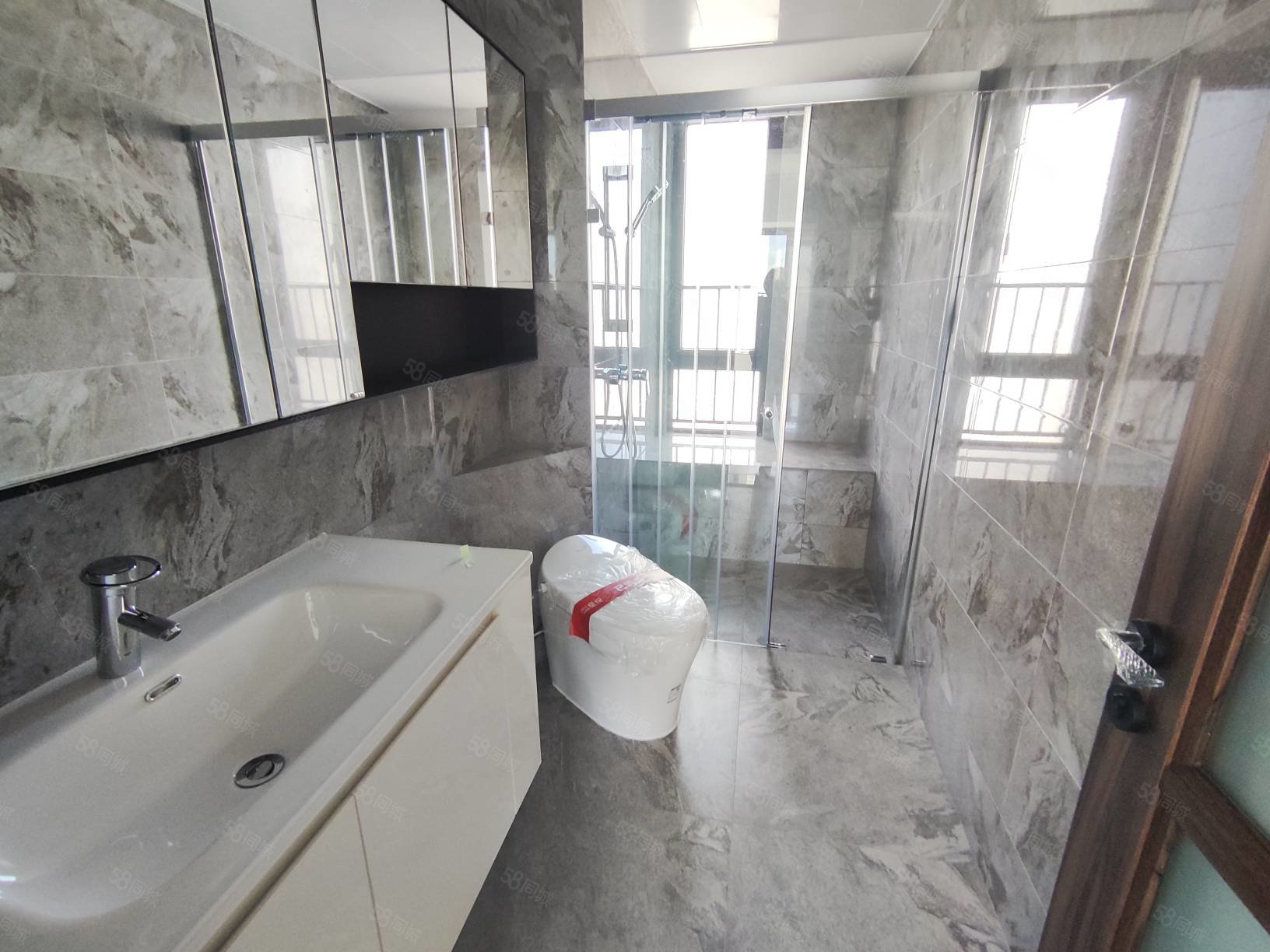 碧桂园太阳城4室2厅2卫135㎡南北95万