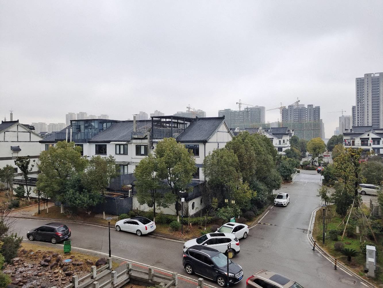 华萃庭院新区实验硕果商圈全天阳光交通便利生活方便