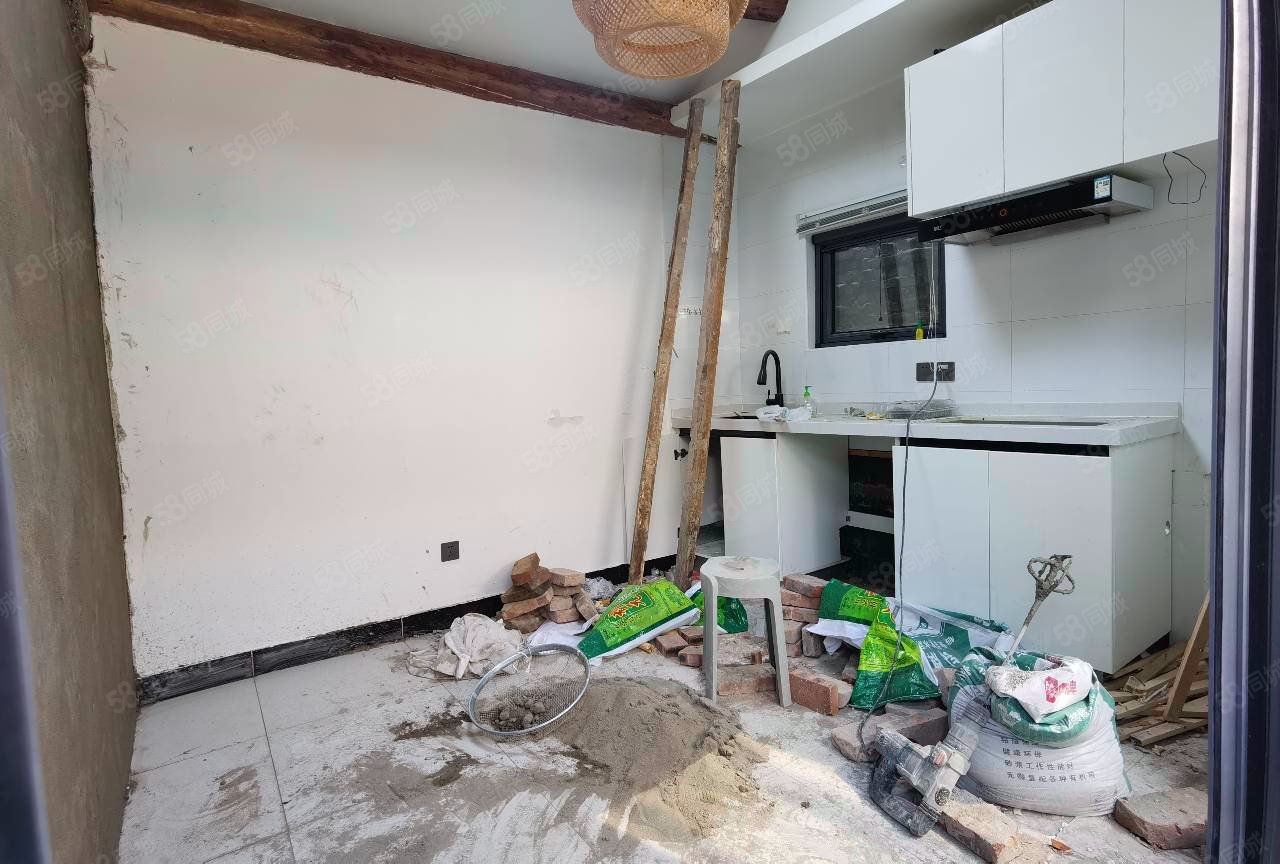 國子監(jiān)街小區(qū)1室1廳1衛(wèi)13㎡南北220萬