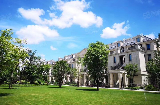 长泰西郊别墅~正规5室5厅~楼层好~户型方正~房龄新