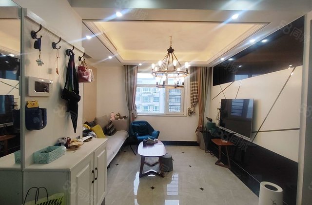 站前街 金立文院 精装三室 送储藏室