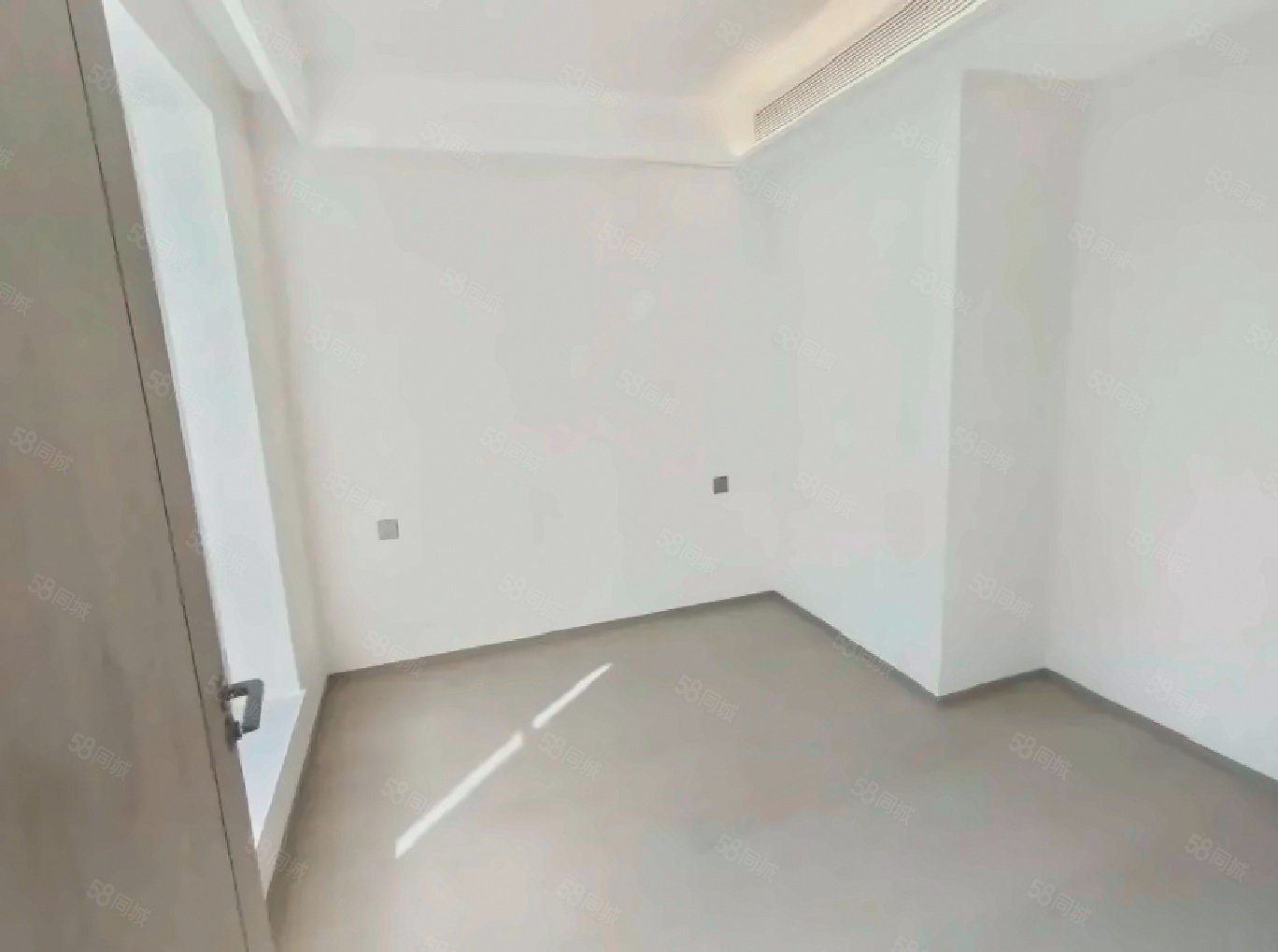 公園和御3室2廳2衛(wèi)115㎡南北330萬