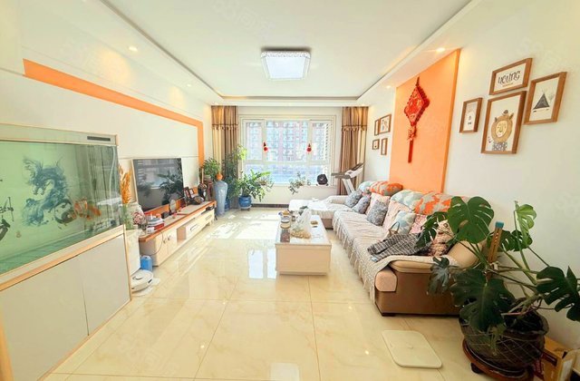 中海寰宇天下E区4室3厅117.22㎡77万二手房图片