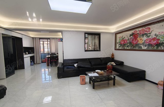 急售！老文轩外国语，多层二楼，地暖三室，南北通透，停车方便