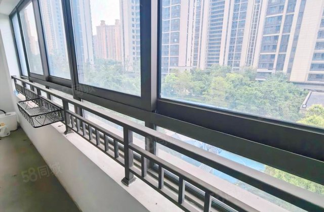 江畔都会上城3室2厅108.85㎡226万二手房图片