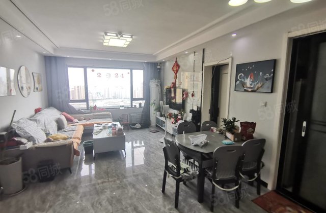 开发区百合新城观景房 三室两卫精装免大税带车位储藏室随时可看