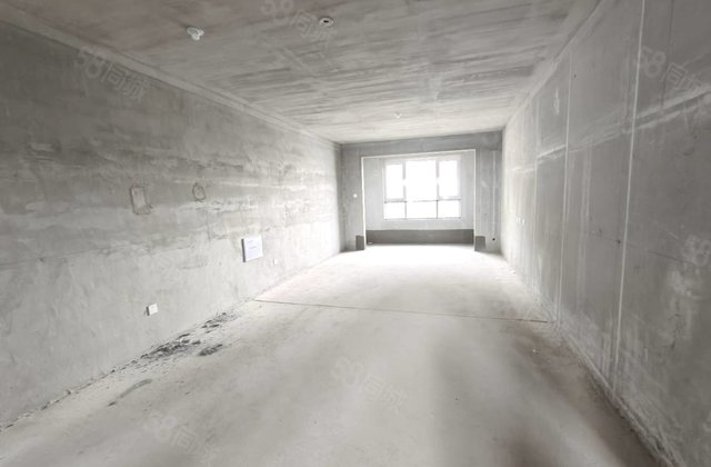 铂悦山3室2厅138.34㎡99万二手房图片