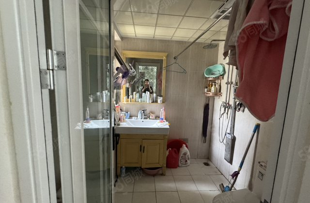 阿卡，双阳台 带车位，精装前排双阳台