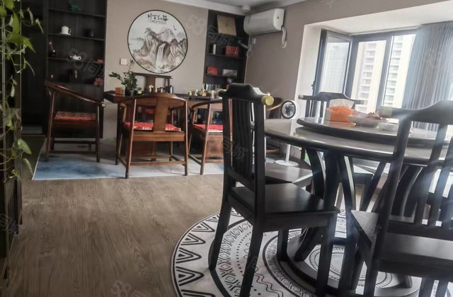 鑫都裕昌莲湖湾 电梯洋房 复式上下 120平 双钥匙送车位