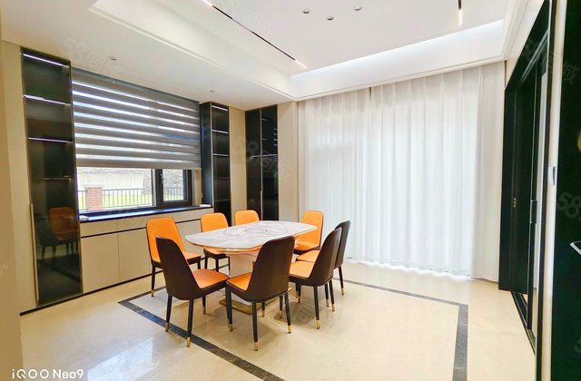 保利半山国际兰乔圣菲(别墅)6室2厅153㎡380万二手房图片