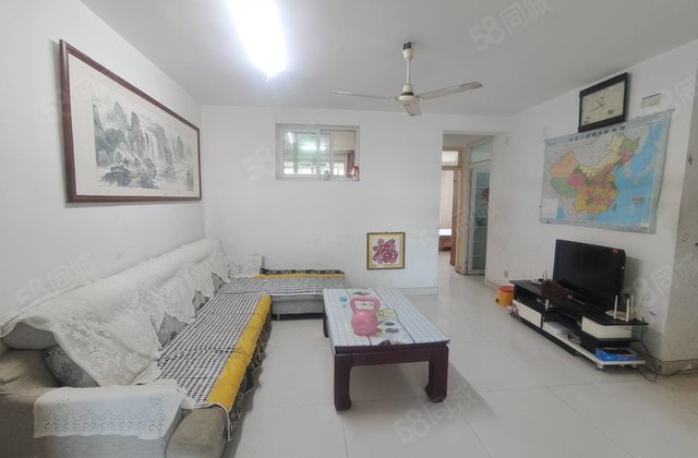 汽车总站 亿丰超市 送储藏室 明达街   东昌分校 随时看房