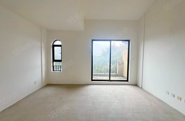 世茂云湖4室2厅143㎡106万二手房图片