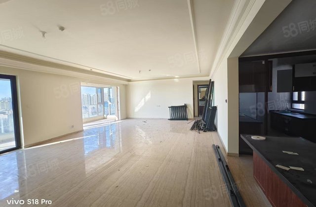 碧桂园翡丽湾 徒骇河观景房 大平层 西边户 楼层好