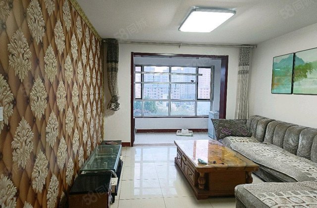 带车位储藏室  位置，南北通透，单价五千多，全明户型