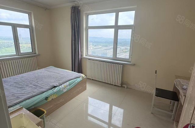 铭人居B区4室1厅155㎡62.8万二手房图片