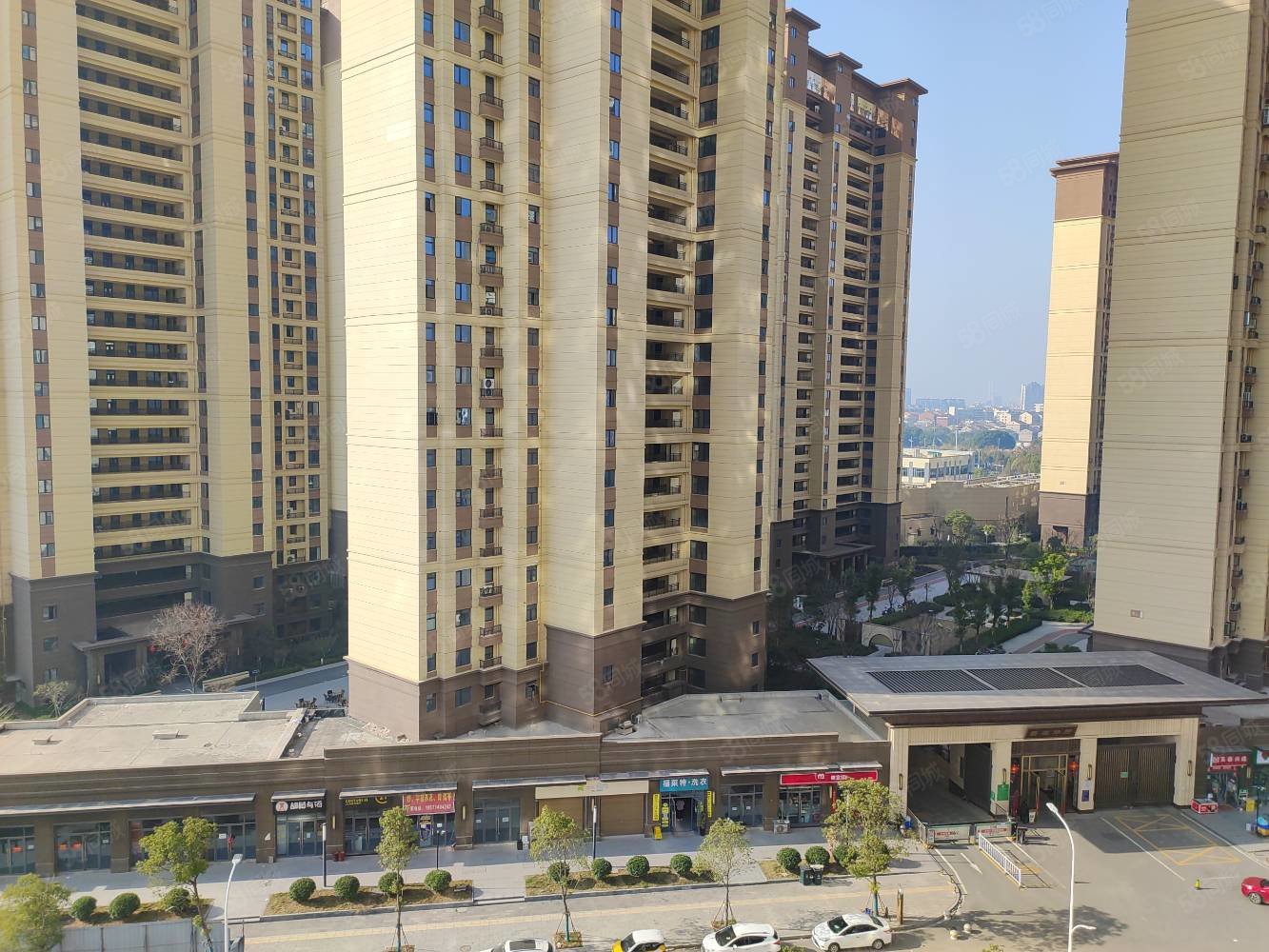 吾悦华府 毛坯三房 阳光超好 可带款码,吾悦华府(北区)-荆州58同城