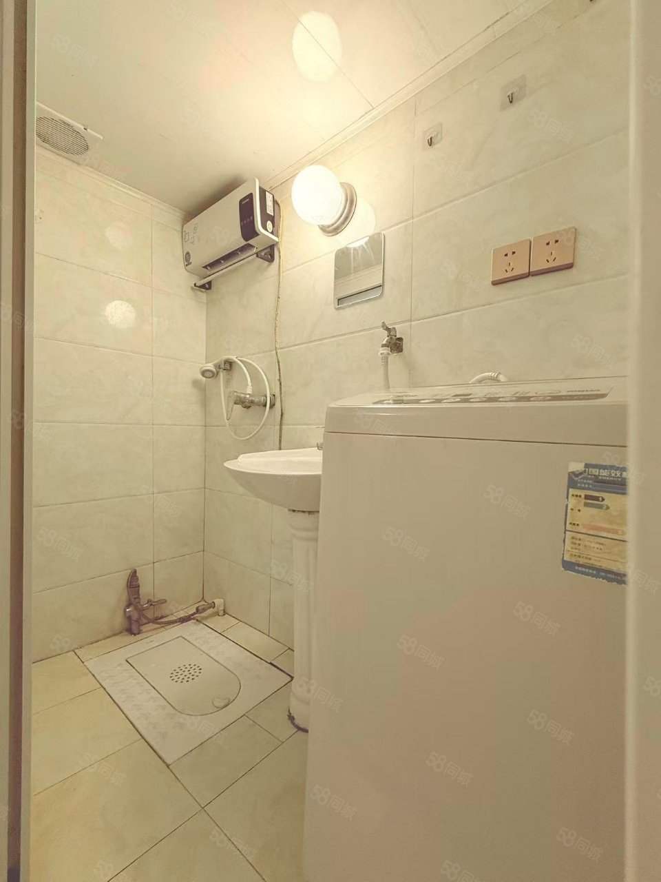 東旺胡同小區(qū)1室1廳1衛(wèi)11.8㎡南232萬(wàn)