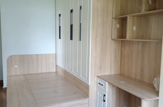 诚心出售 星光中央丽都 小三房 购物方便 出行方便 诚意出售