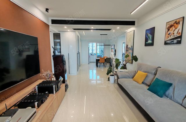 急售星光东边户 四室双卫，豪华装修带车储藏室东昌中学 实验