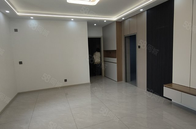 远望居住小区3室1厅74㎡35.8万二手房图片