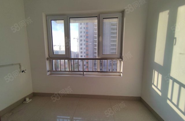 房东急售! 昌润路岳庄御府边户 文轩实验电梯新房未住带储藏室