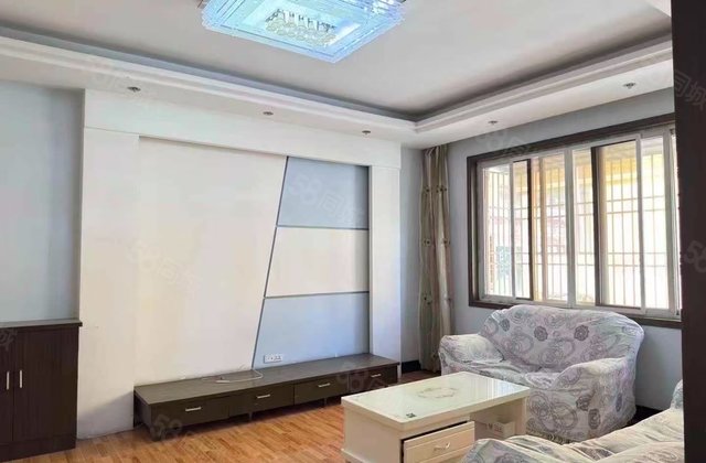 中心大市场2室2厅105㎡24.8万二手房图片