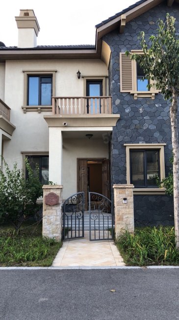 上谷水郡别墅幸福路2室2厅3卫14027平方米