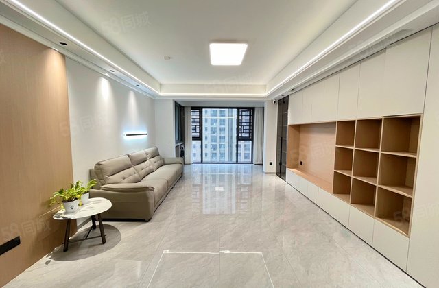 八方小区(B区)3室2厅138.57㎡380万二手房图片