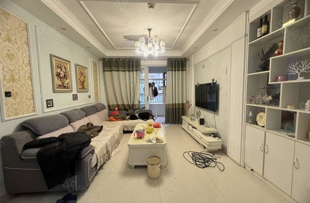 新上！开发区星美城市广场！精装三室！送储藏室有钥匙随时看房