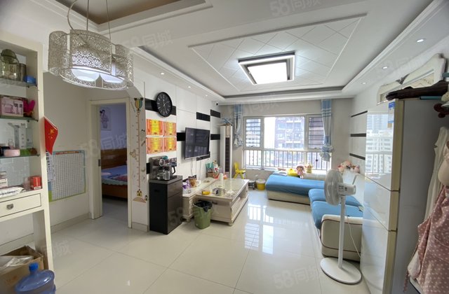 精装婚房 三室东边户 带车位 户型真方正 置换诚心出售