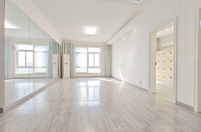 凤凰新世界3室2厅116㎡78万二手房图片