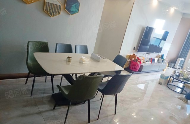 御璟湖山璟樾3室2厅98.58㎡135万二手房图片