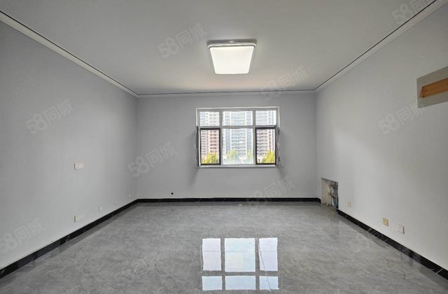 急售！孟达国际A3区 精装修三室送车储 城市芳华 奥森花园