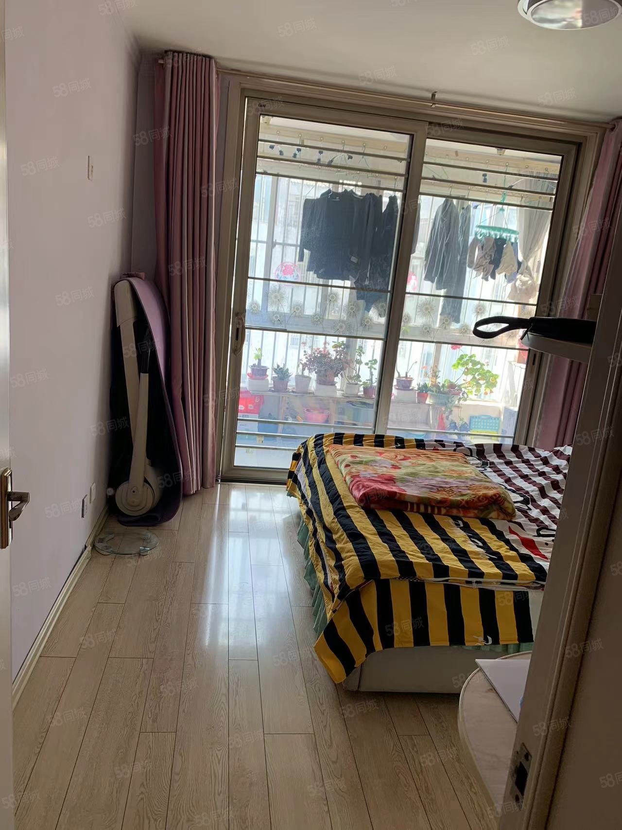 丽都水岸(西区)2室2厅1卫73.4㎡南52万