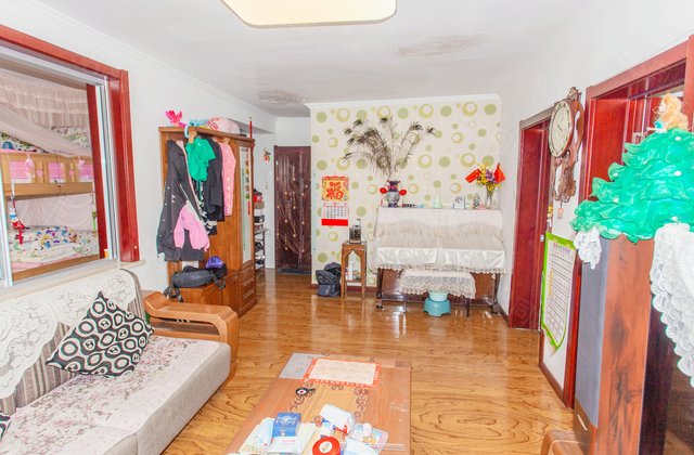 鱼池街新5号楼3室2厅105㎡110万二手房图片