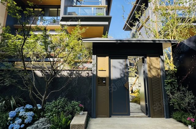 麓山蔚蓝卡地亚(别墅)5室3厅253.97㎡888万二手房图片