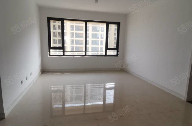 百合新城 一梯一户 元宝户型 新房未住 带储藏室