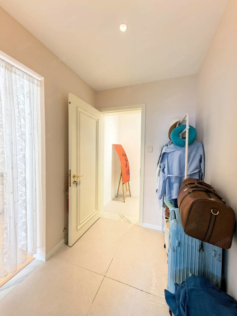 德和领秀广场4室2厅2卫140㎡南北172.8万