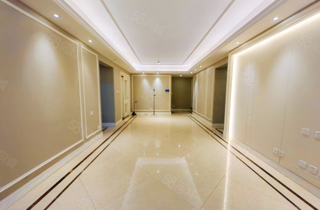 首开龙湖天璞4室2厅124.38㎡260万二手房图片