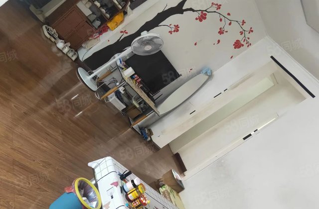 星光水晶城2室1厅1卫诚心出售送地下室全款优惠价格可议送家具