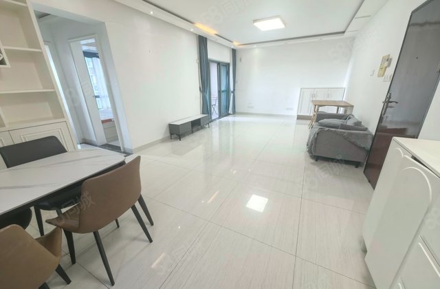 绿景蓝湾半岛3室2厅81.63㎡450万二手房图片