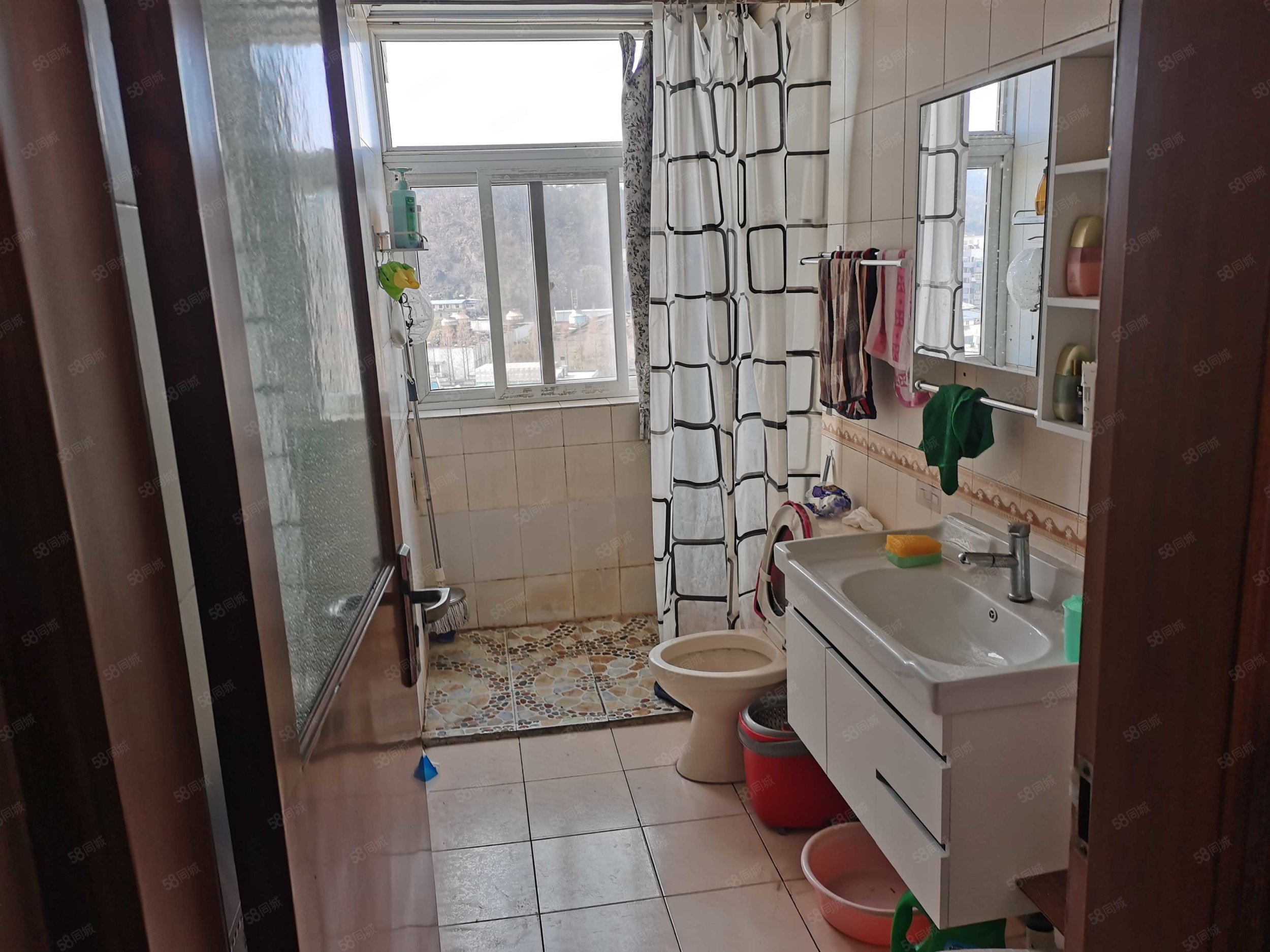 古台小区2室2厅2卫95.5㎡东45万