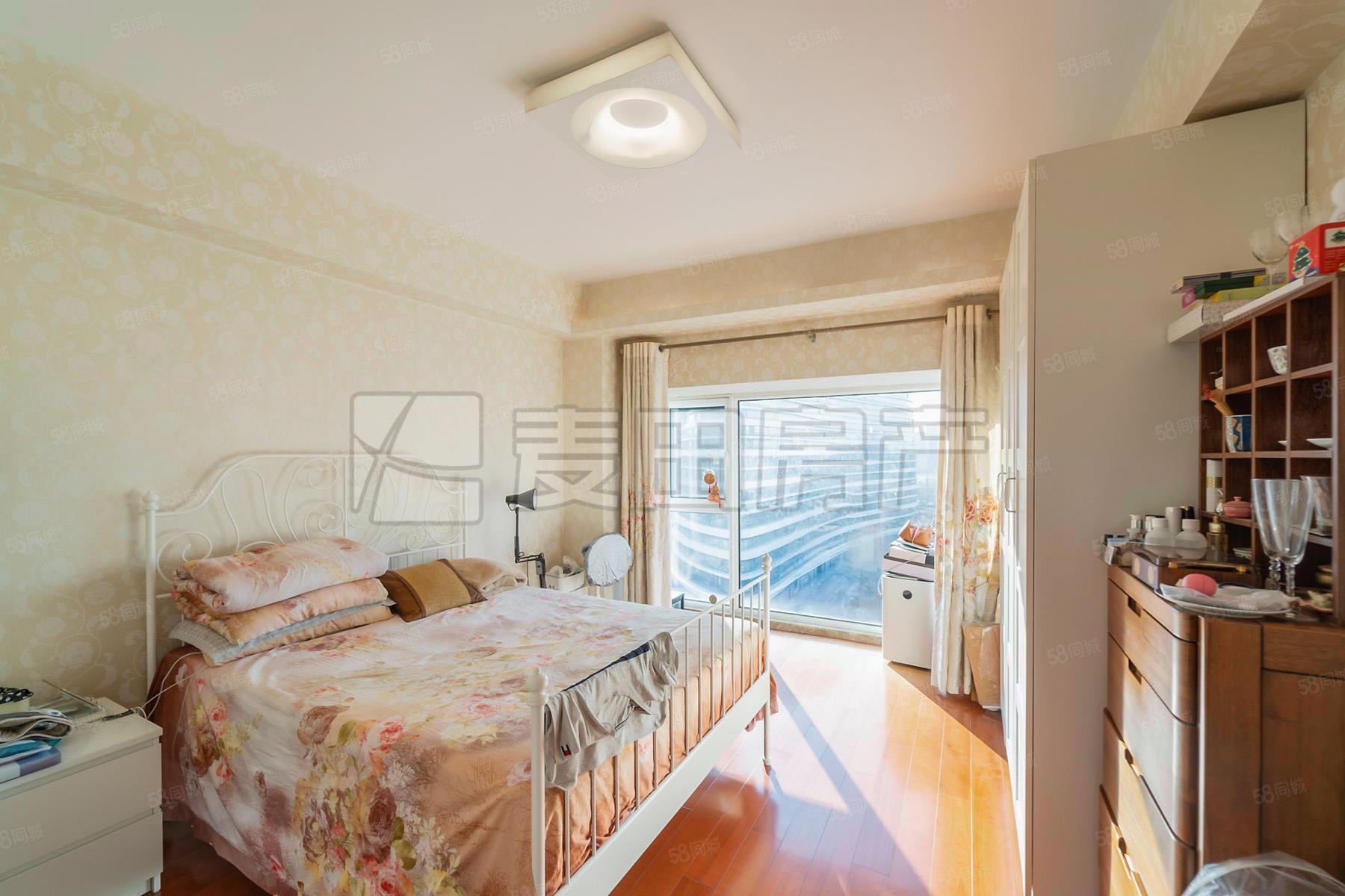 寶星華庭4室2廳3衛(wèi)203.78㎡南北1198萬