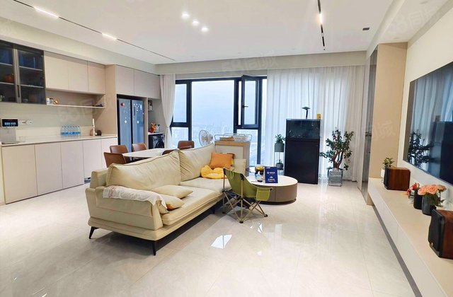 中铁诺德国礼3室2厅126.25㎡230万二手房图片