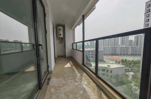 单价8字头！新一中外国语 民生12号院 三叶草双阳台 送车储